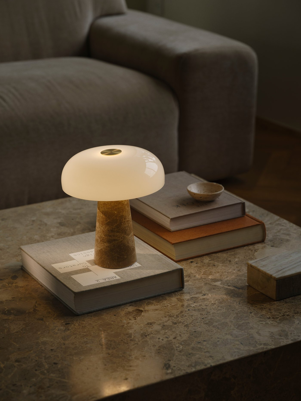 Design For The People :: Lampa stołowa Glossy mini beżowa