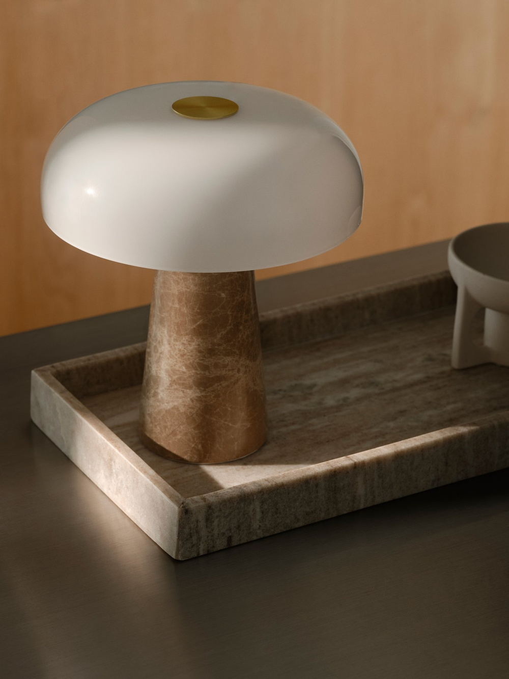 Design For The People :: Lampa stołowa Glossy mini beżowa