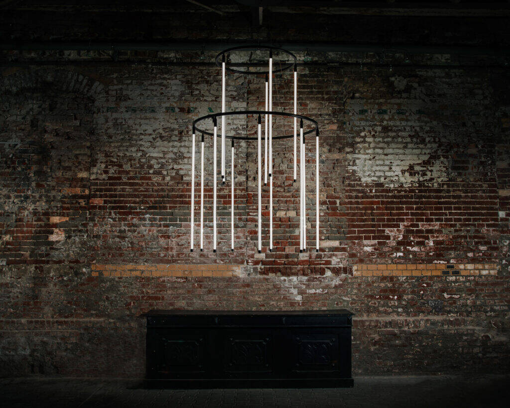 LOFTLIGHT :: Lampa wisząca Amytis śr. 113 cm czarna