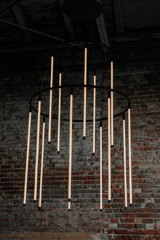 LOFTLIGHT :: Lampa wisząca Amytis śr. 113 cm czarna