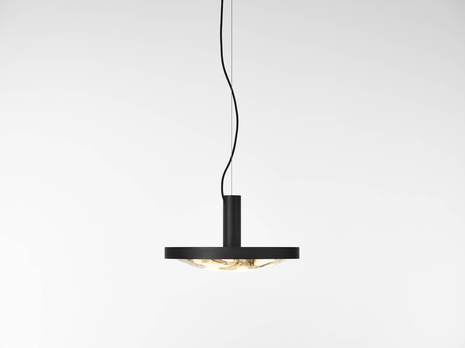 Brokis :: Lampa Wisząca Convex śr. 42,6 cm transparentna czarna
