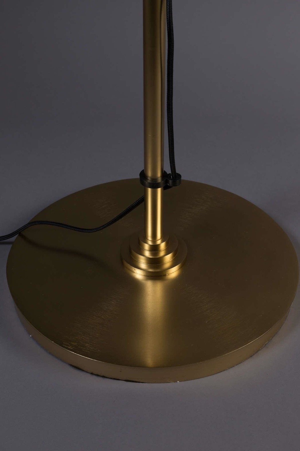 Dutchbone :: Lampa podłogowa metalowa Karish miedziana