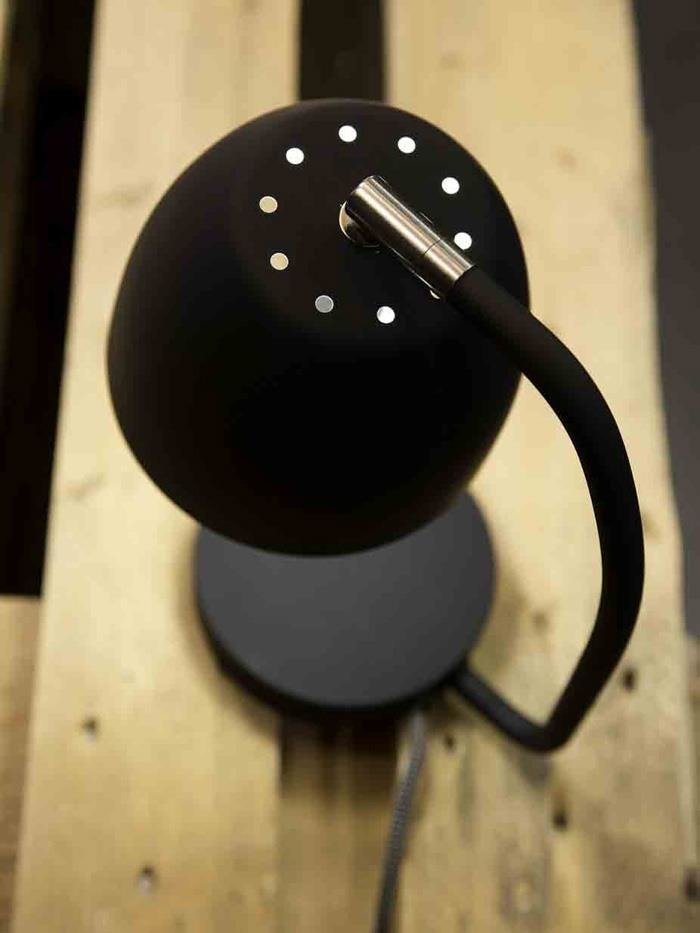 It's About RoMi :: Lampa stołowa metalowa Newport czarna
