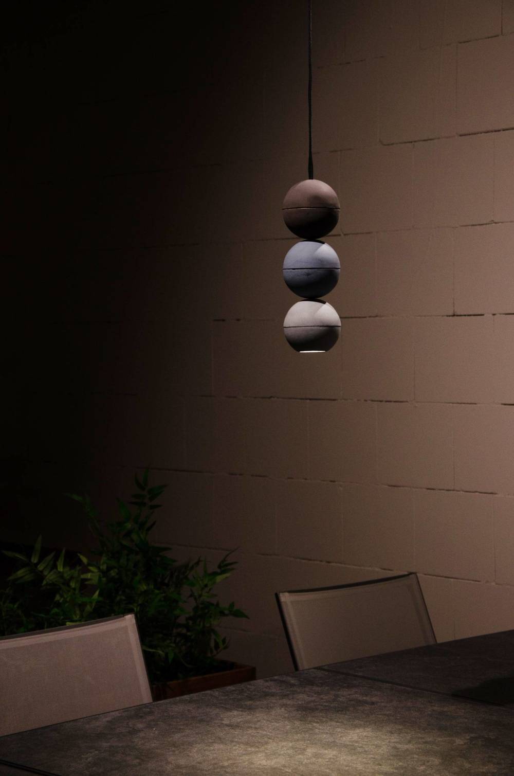 LOFTLIGHT :: Lampa wisząca Bola Concrete szara śr. 15 cm